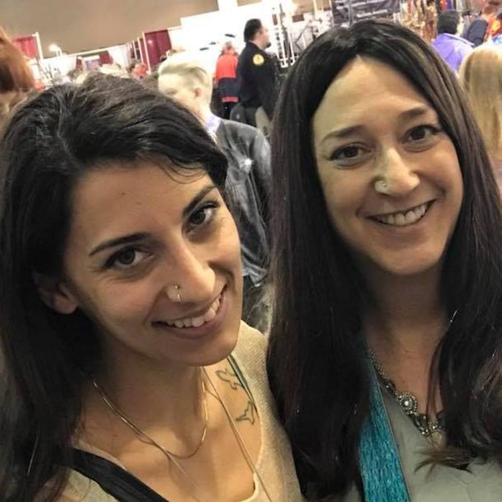 Meet your Posher, Betcey